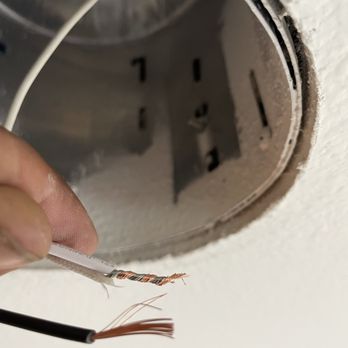 Raceway Electric - Electricians Near Me - Thousand Oaks, California Raceway Electric - Electricians Near Me - Thousand Oaks, California