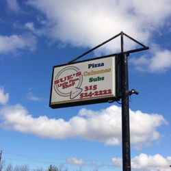 Sue’s Little Pizza Shop