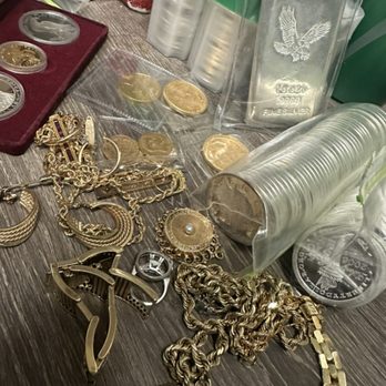 Crown Gold Exchange - Busy Day - Gold Buyers Near Me - La Habra, California Crown Gold Exchange - Busy Day - Gold Buyers Near Me - La Habra, California