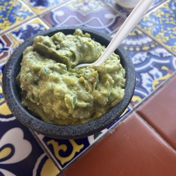 Tacos Chinampa - Chips and guacamole - Tacos Near Me - El Paso, Texas Tacos Chinampa - Chips and guacamole - Tacos Near Me - El Paso, Texas
