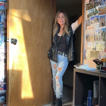 Hot Locks for Hair - Hair that ROCK's - Hair Salons Near Me - Evergreen, Colorado Hot Locks for Hair - Hair that ROCK's - Hair Salons Near Me - Evergreen, Colorado