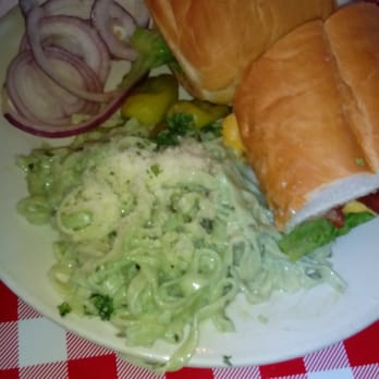 Waterloo CA - Turkey bacon sandwich with pesto pasta - Barbeque Near Me - Stockton, California Waterloo CA - Turkey bacon sandwich with pesto pasta - Barbeque Near Me - Stockton, California