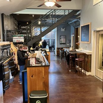 Paradocx Vineyard - Wineries Near Me - Landenberg, Pennsylvania