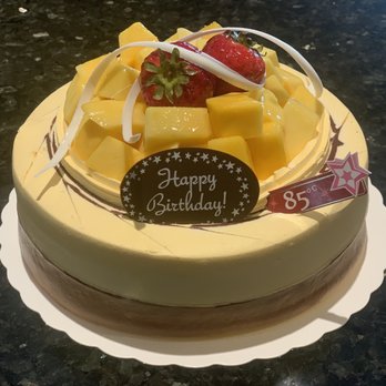 85°C Bakery Cafe-Blalock - Mango creme brûlée birthday cake - Bakeries Near Me - Houston, Texas 85°C Bakery Cafe-Blalock - Mango creme brûlée birthday cake - Bakeries Near Me - Houston, Texas