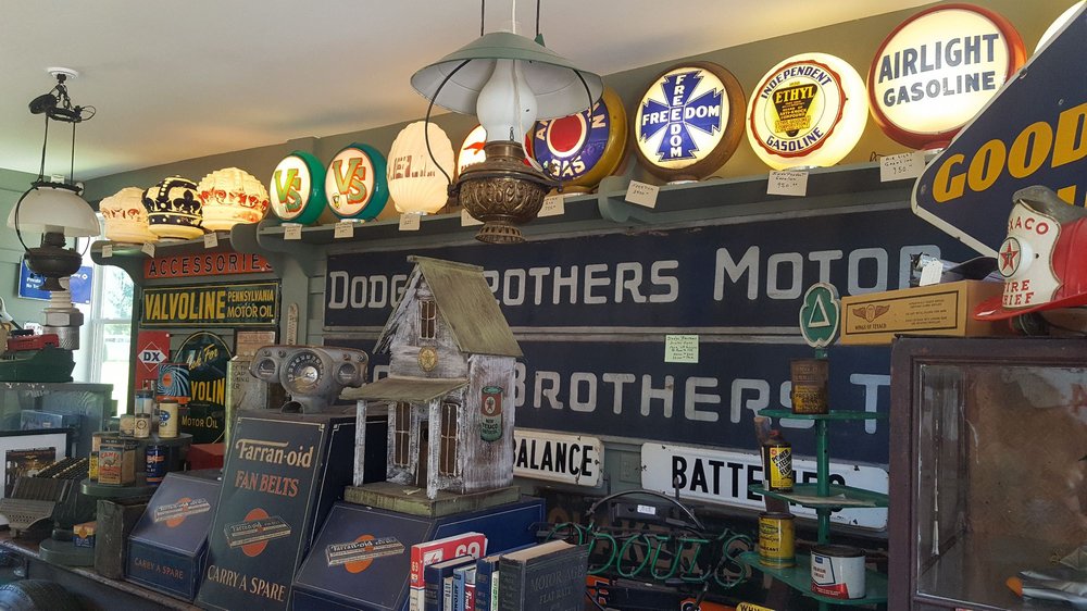 MACK’S BARN ANTIQUES Updated September 2024 14665 Ravenna Ave NE, Alliance, Ohio Antiques