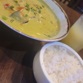 Giti Thai - Thai Near Me - Windsor Hills, California