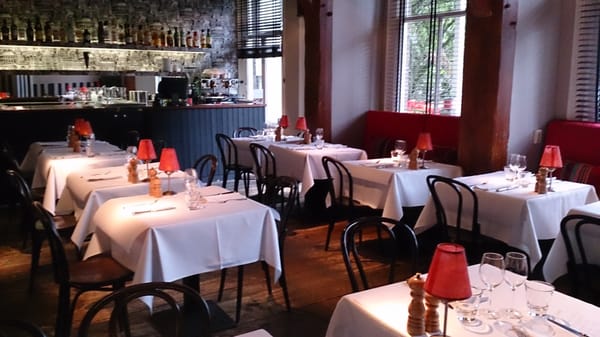 L'Entrecôte et les Dames by null