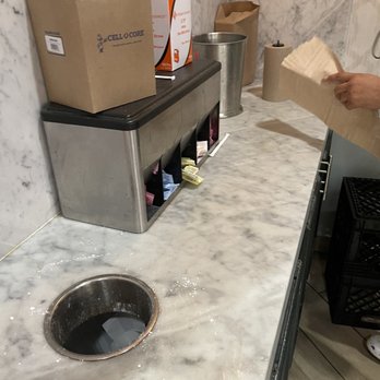 Cafe Du Monde - Coffee & Tea Near Me - Metairie, Louisiana