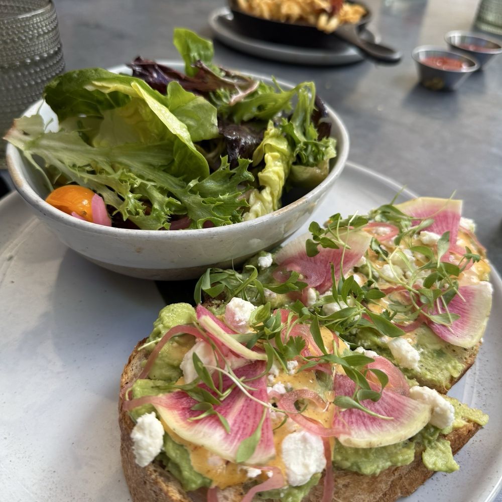 Le Chick - Avocado toast - Cocktail Bars Near Me - Miami, Florida Le Chick - Avocado toast - Cocktail Bars Near Me - Miami, Florida