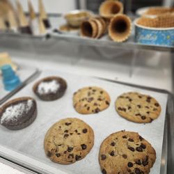 Stella's Ice Cream - State Street