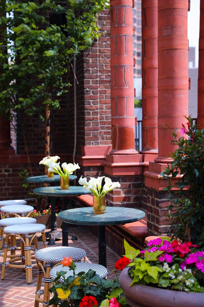 FREEHOLD ROOFTOP Updated September 2024 145 E 39th St, New York