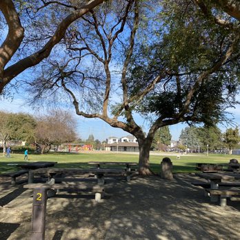 Braly Park - Shaded picnic tables , huge field - Parks Near Me - Sunnyvale, California Braly Park - Shaded picnic tables , huge field - Parks Near Me - Sunnyvale, California