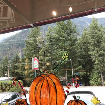 Home Restaurant - Canadian (New) Near Me - Hope, British Columbia