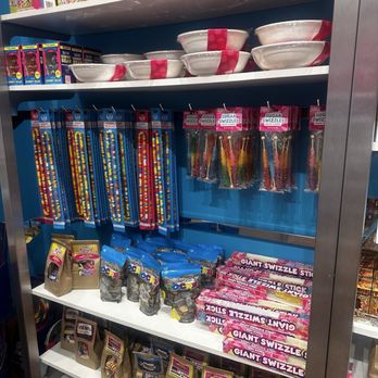 IT'SUGAR - Candy Stores Near Me - Auburn Hills, Michigan IT'SUGAR - Candy Stores Near Me - Auburn Hills, Michigan