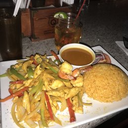 Morro, sautéed shrimp and chicken Morro, sautéed shrimp and chicken