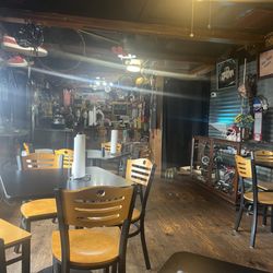 Mike's Trackside BBQ
