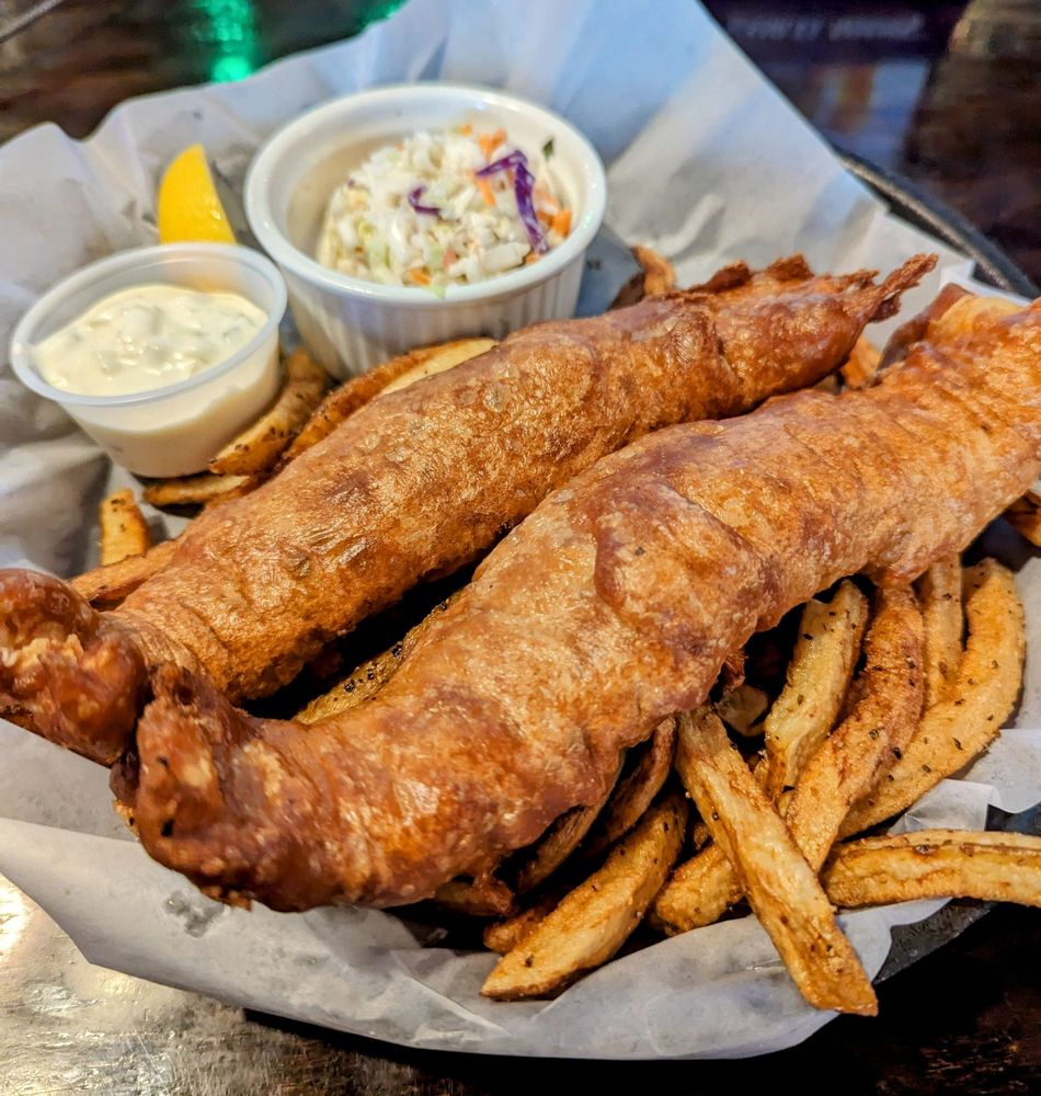 SEAN PATRICK’S IRISH PUB + TEXAS GRUB Updated September 2024 98 Photos & 189 Reviews 202 E