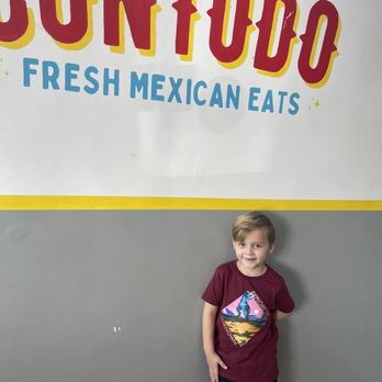 Contodo Fresh Mexican Eats - Fast Food Near Me - San Diego, California Contodo Fresh Mexican Eats - Fast Food Near Me - San Diego, California