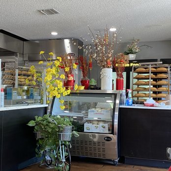 Le's Baguette - Sandwiches Near Me - Pinellas Park, Florida