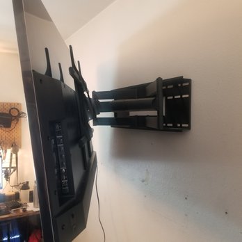 Z Handyman - TCL 55R646 TV. Kanto FMX3 mount. - Furniture Assembly Near Me - Pomona, California Z Handyman - TCL 55R646 TV. Kanto FMX3 mount. - Furniture Assembly Near Me - Pomona, California