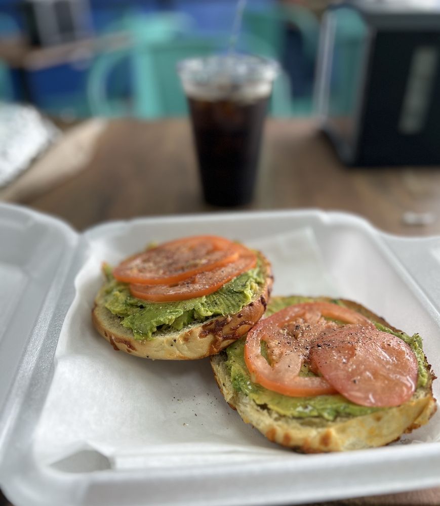 Salty Bagel Logo