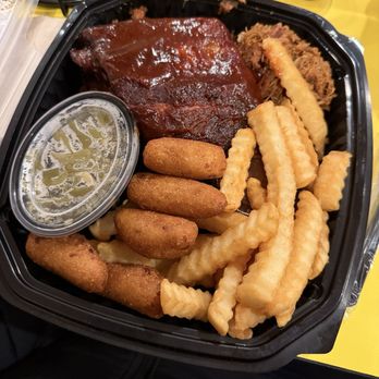 Pierce's Pitt Bar-B-Que - Ribs, pulled pork, fries, green beans, and hush puppies. - Barbeque Near Me - Williamsburg, Virginia