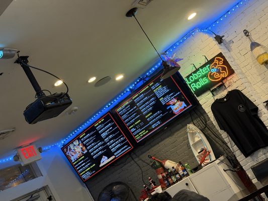 Lobstah On A Roll by null