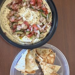 Ten 10 Restaurant - Hummus bowl with fresh pita bread.