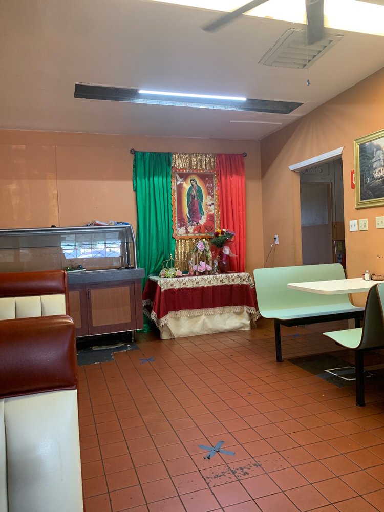 La Perla Tapatia Mexican Grill