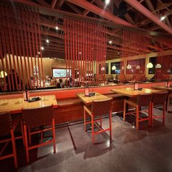 Cyclone Anayas - Dining area