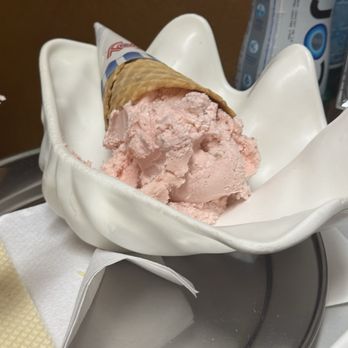 Margie's Candies - Waffle & Ice Cream - Candy Stores Near Me - Chicago, Illinois Margie's Candies - Waffle & Ice Cream - Candy Stores Near Me - Chicago, Illinois