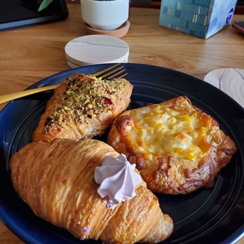 Toimoi Bakery - Pistachio Rose Almond Croissant, Ube butter Croissant, Cream Corn Cheese Danish - Bakeries Near Me - Chantilly, Virginia Toimoi Bakery - Pistachio Rose Almond Croissant, Ube butter Croissant, Cream Corn Cheese Danish - Bakeries Near Me - Chantilly, Virginia