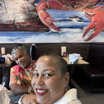 Crafty Crab - Me and my boyfriend - Seafood Near Me - Orlando, Florida