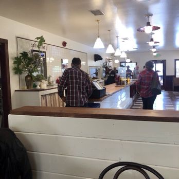 Jumbo's Win Win - Beautiful interior - Burgers Near Me - Philo, California