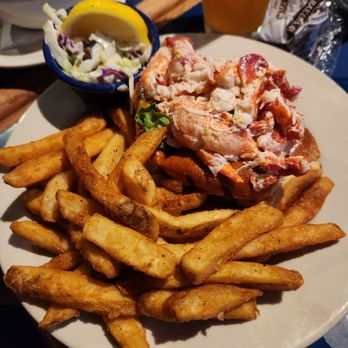 Boston Sail Loft - Lobster Roll - Bars Near Me - Boston, Massachusetts Boston Sail Loft - Lobster Roll - Bars Near Me - Boston, Massachusetts