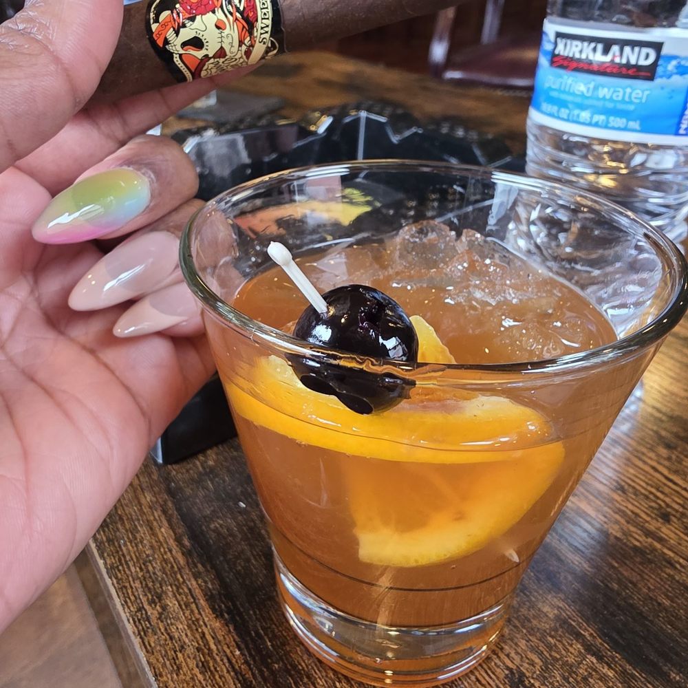 Vitola's - Lounges Near Me - El Paso, Texas Vitola's - Lounges Near Me - El Paso, Texas