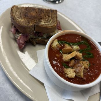 DeVivo's Eatery - Tomato Soup and Corned Beef Reuben - New American Near Me - Keller, Texas