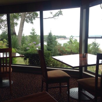 View 42o Restaurant & Lounge - Seats with the best views - Restaurants Near Me - Strahan, TAS View 42o Restaurant & Lounge - Seats with the best views - Restaurants Near Me - Strahan, TAS
