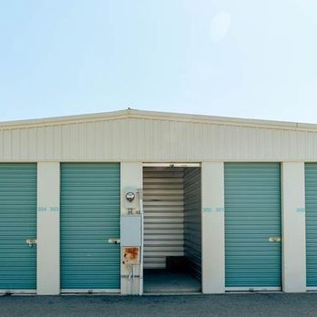 Mini Mall Storage - Self Storage Near Me - Redcliff, Alberta