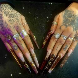 The 404 dispensary - Amazing Hand Artwork on Another Amazing Budtender at the 404!