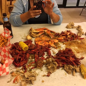 LA Crawfish - Vietnamese Near Me - San Antonio, Texas