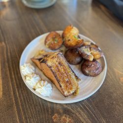 Craft Gourmet Bakery and Cafe - Crème Brûlée French Toast