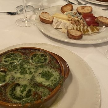 La Boite en Bois - Escargot, Cheese Plate - French Near Me - New York, New York