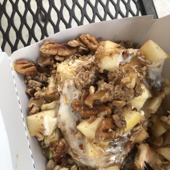 Cinnaholic - Bakeries Near Me - Naperville, Illinois