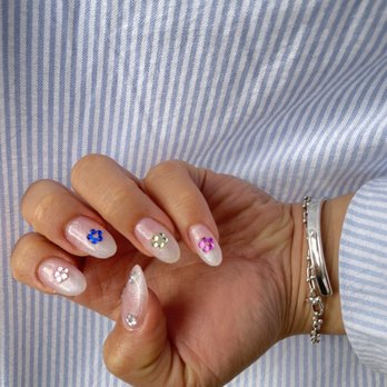 Savvy Nails and Spa - Saavy Nails - Nail Salons Near Me - Seattle, Washington Savvy Nails and Spa - Saavy Nails - Nail Salons Near Me - Seattle, Washington