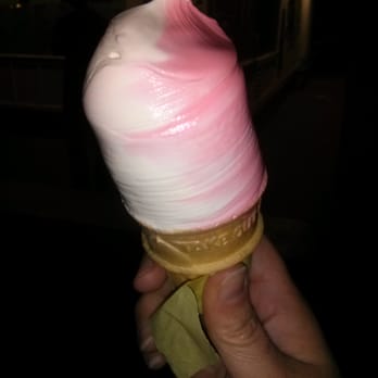 Pepper Tree Frosty - Strawberry Vanilla. - Ice Cream & Frozen Yogurt Near Me - Vista, California