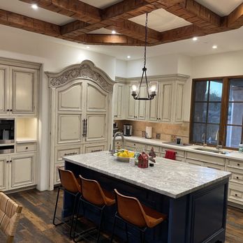 Lux Home Remodeling - a kitchen with a large island - General Contractors Near Me Lux Home Remodeling - a kitchen with a large island - General Contractors Near Me