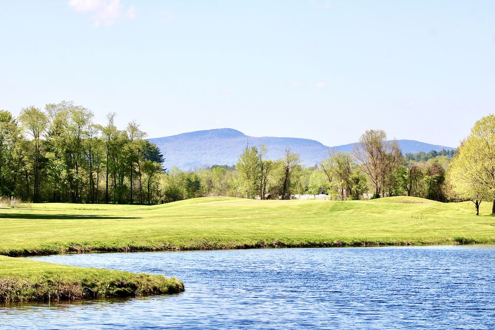 NEWPORT GOLF CLUB Updated September 2024 112 Unity Rd, Newport, New