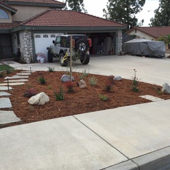 Pro-Advance Landscape & Construction - Front yard - Landscaping Near Me Pro-Advance Landscape & Construction - Front yard - Landscaping Near Me