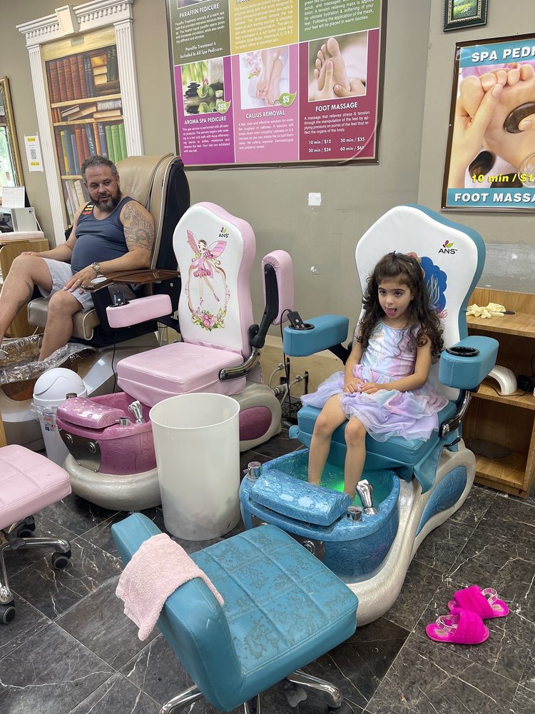 VILLAGE NAIL SALON Updated September 2024 28 Reviews 100 Ryders